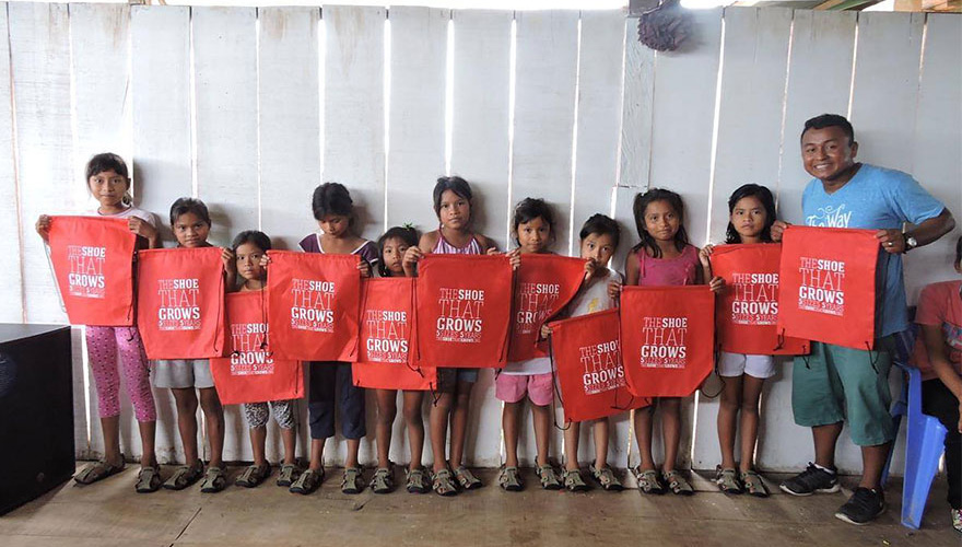 adjustable-sandal-poor-children-the-shoe-that-grows-kenton-lee-9